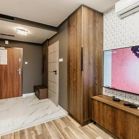 Apartament C Park City Ostrow Wielkopolski Exterior photo